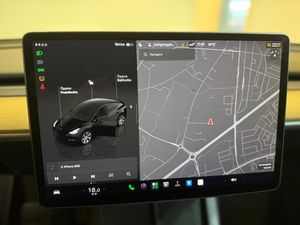Tesla Model Y bild 15