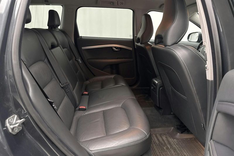 Volvo V70 bild 8