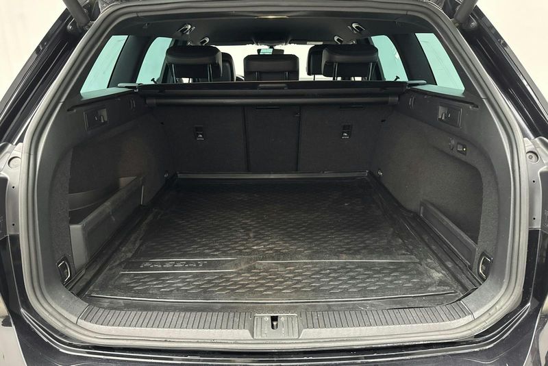 Volkswagen Passat bild 9