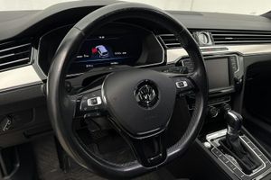 Volkswagen Passat bild 17