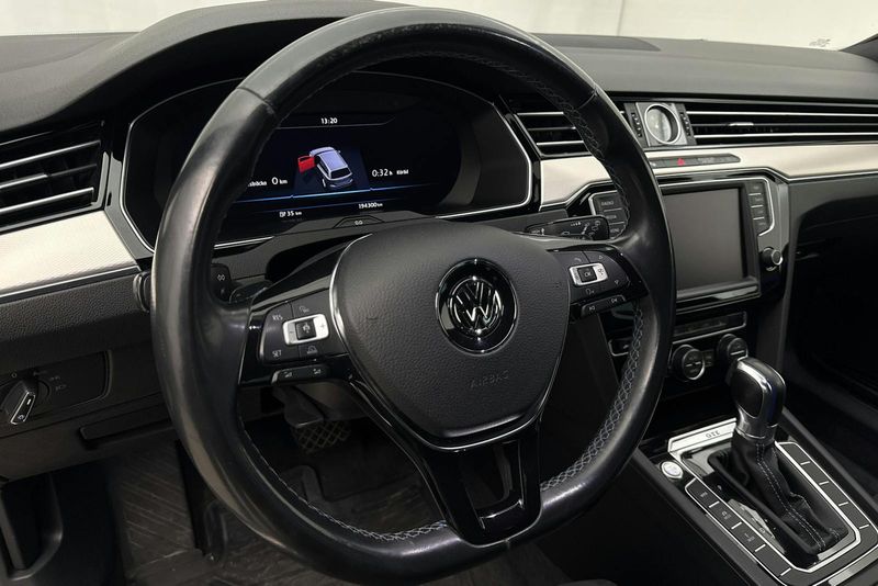 Volkswagen Passat bild 17
