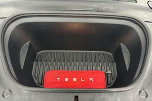 Tesla Model Y bild 17