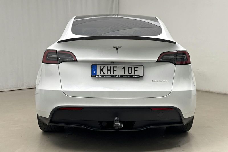 Tesla Model Y bild 5