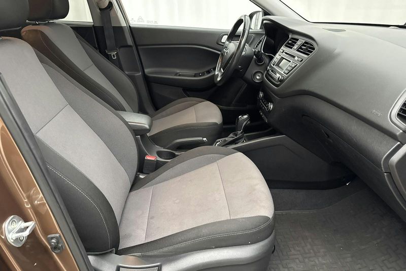 Hyundai i20 bild 7