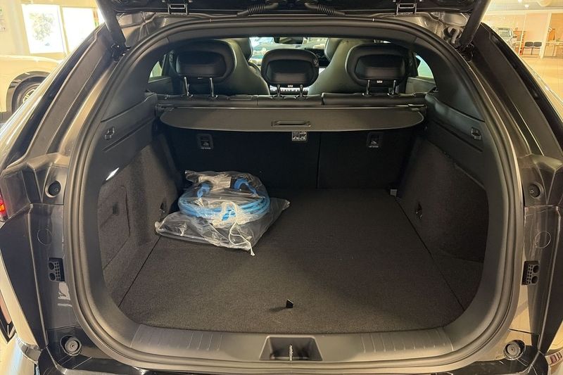 Mazda CX-6e bild 6
