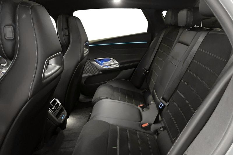 Mercedes C400 bild 10