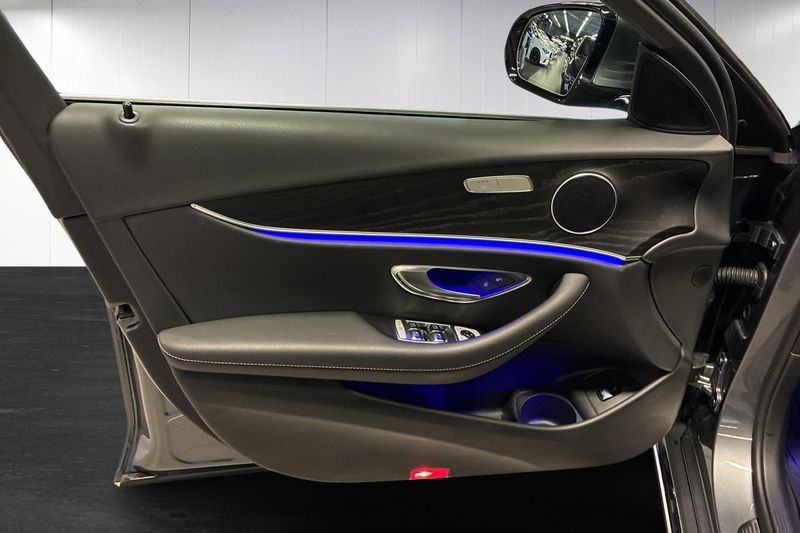 Mercedes E220 bild 12