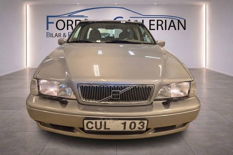 Volvo V70 bild 2