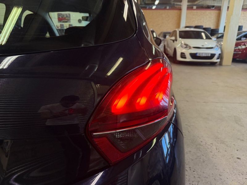 Peugeot 208 bild 3