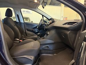 Peugeot 208 bild 6