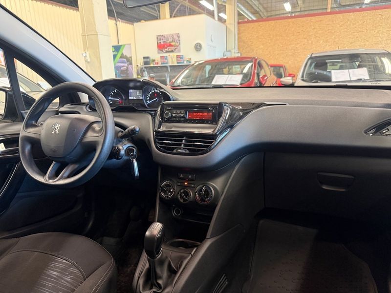 Peugeot 208 bild 8