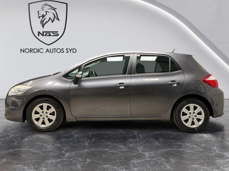 Toyota Auris bild 3