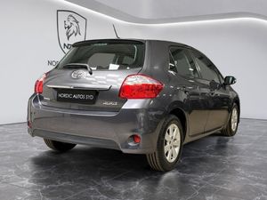 Toyota Auris bild 6