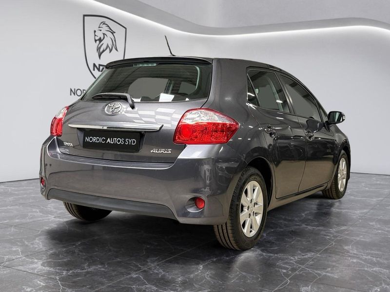 Toyota Auris bild 6
