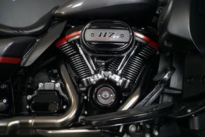 Harley-Davidson CVO Street Glide bild 9