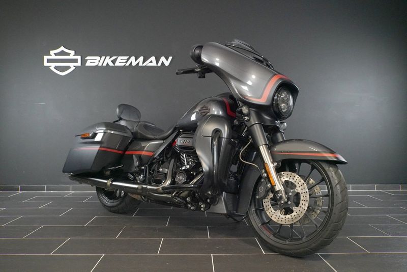 Harley-Davidson CVO Street Glide bild 2