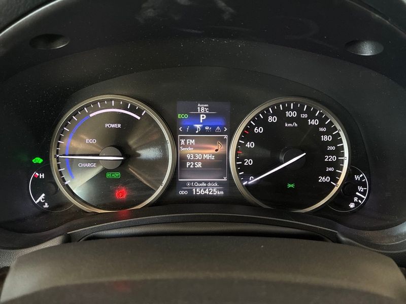Lexus NX bild 25