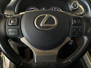 Lexus NX bild 19