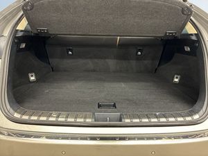 Lexus NX bild 12