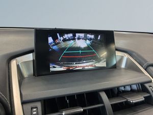 Lexus NX bild 11