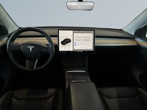 Tesla Model Y bild 8