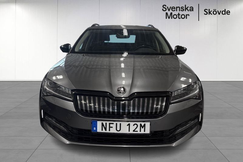 Skoda Superb bild 2