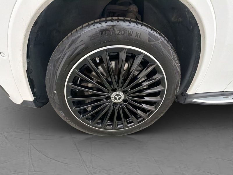 Mercedes GLC300 bild 38