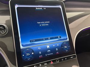 Mercedes GLC300 bild 23