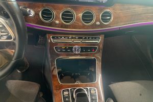 Mercedes E300 bild 17