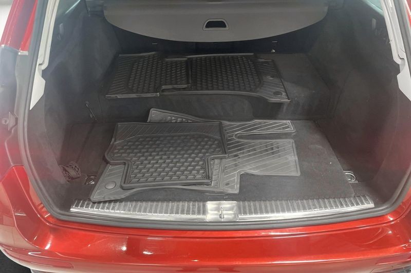 Mercedes E300 bild 14