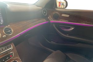 Mercedes E300 bild 18
