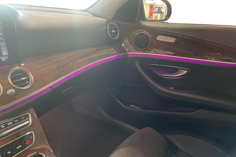 Mercedes E300 bild 18