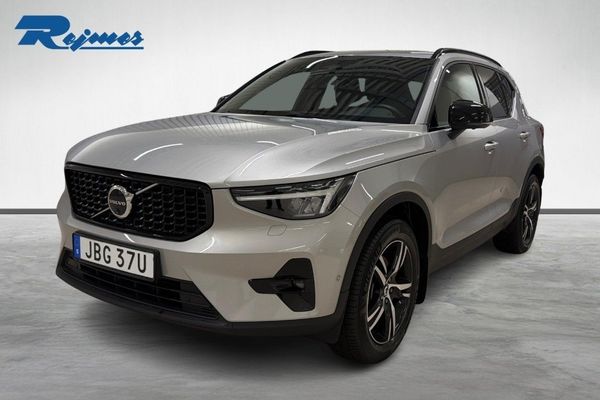 Volvo XC40 B3 FWD Bensin Plus Dark - 2025