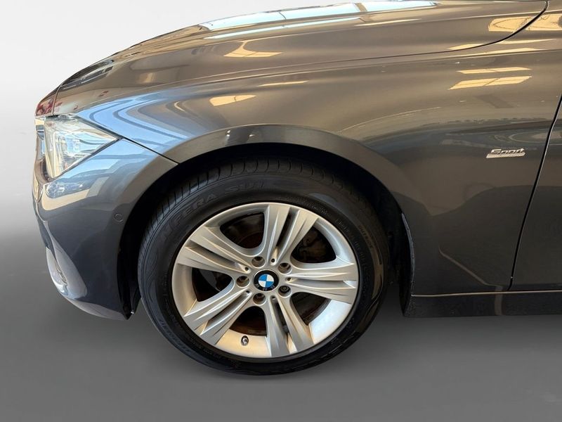 BMW 318 bild 14