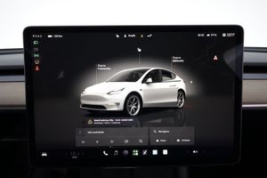 Tesla Model Y bild 16