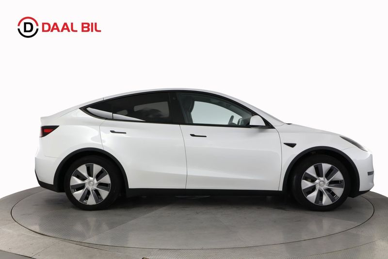 Tesla Model Y bild 5