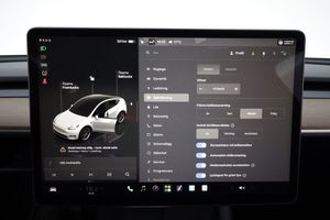 Tesla Model Y bild 19