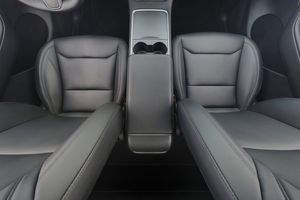 Tesla Model Y bild 14