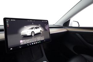 Tesla Model Y bild 22