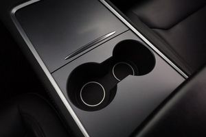 Tesla Model Y bild 23