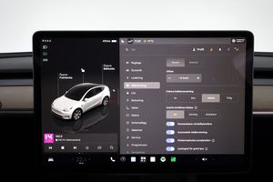 Tesla Model Y bild 18