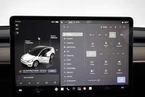 Tesla Model Y bild 18