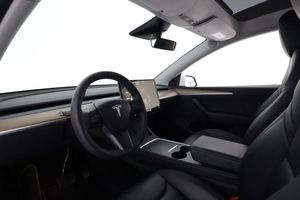 Tesla Model Y bild 11