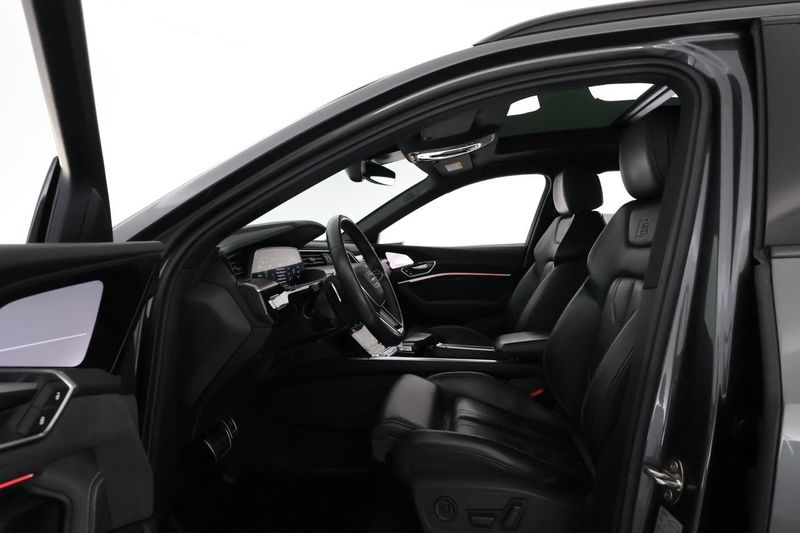 Audi Q8 e-tron bild 10