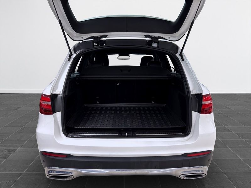 Mercedes GLC220 bild 12