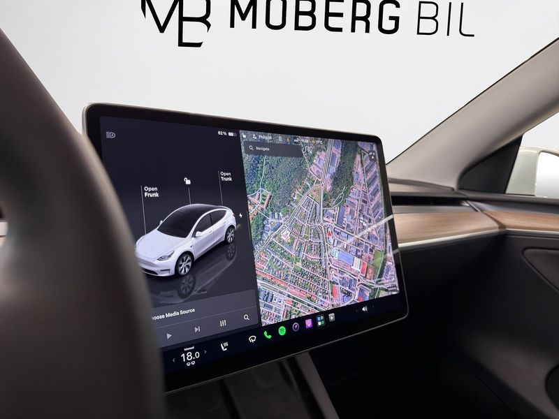 Tesla Model Y bild 12