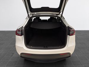 Tesla Model Y bild 16