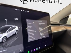 Tesla Model Y bild 14