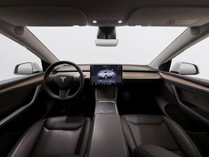 Tesla Model Y bild 11