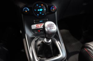 Ford Fiesta bild 8
